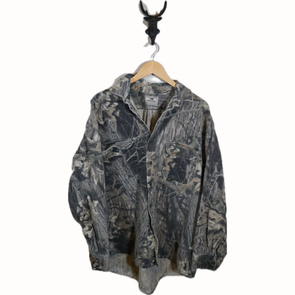 Vintage Mossy Oak Camo Button Up